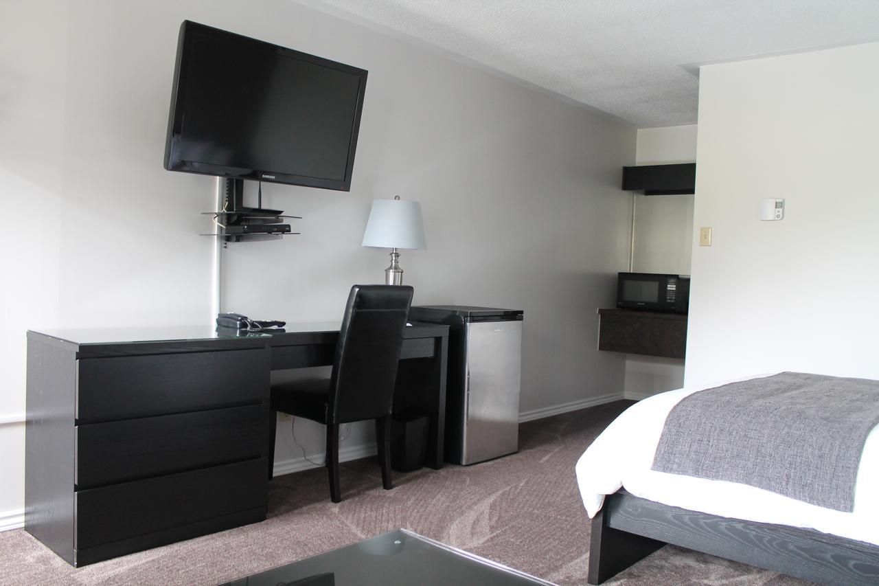 Voyageur Motel Yarmouth Bagian luar foto