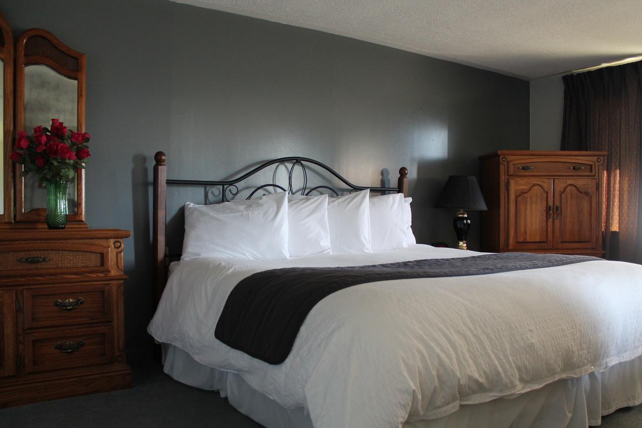 Voyageur Motel Yarmouth Bagian luar foto