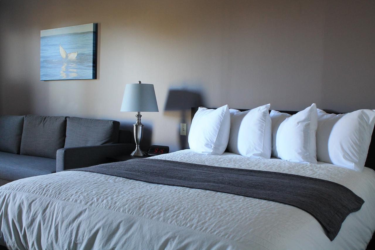 Voyageur Motel Yarmouth Bagian luar foto